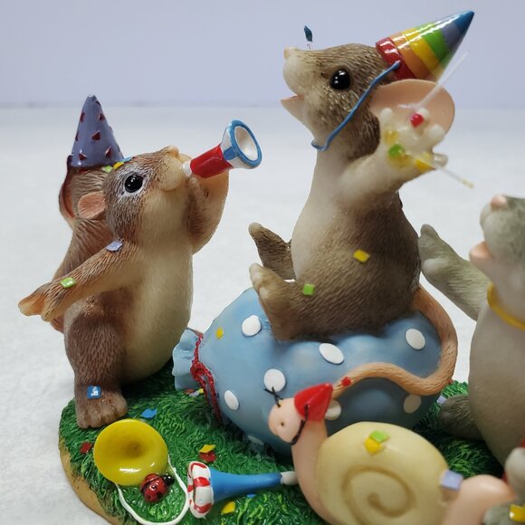 Charming Tails "Party Animals" Figurine Collectible - Picture 7 of 9